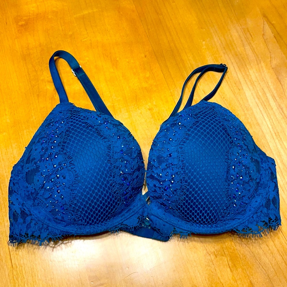 VS bombshell